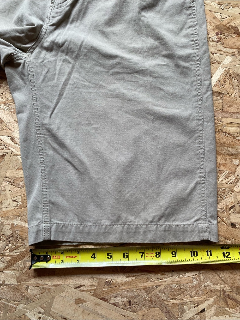 Point Zero Beige Baggy Cargo Shorts - Picture 5 of 8